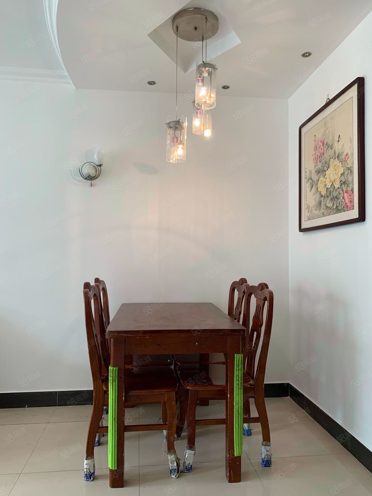 龍錦苑二區(qū)2室1廳1衛(wèi)88.8㎡南390萬