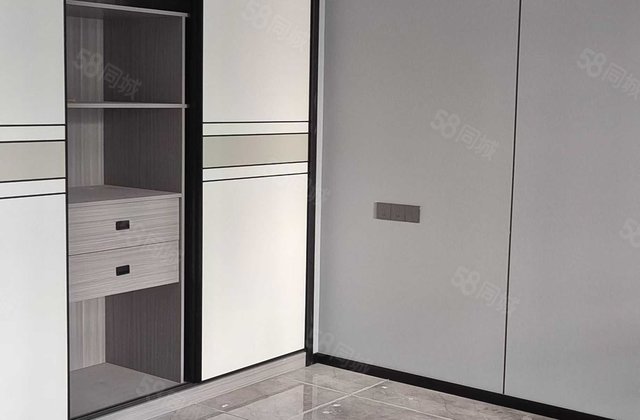 曙光和院(别墅)4室2厅151㎡162万二手房图片