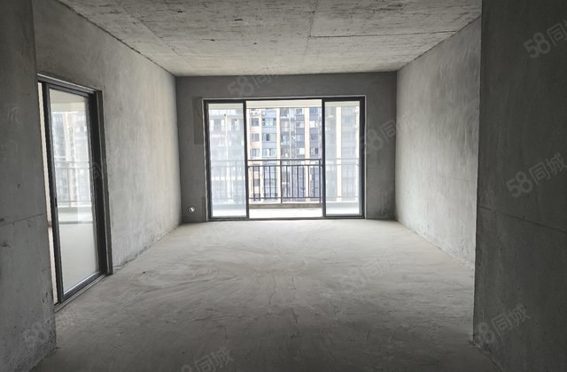 地王大厦4室2厅147㎡52万二手房图片