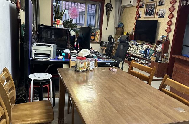 翡翠城  一楼带60平院 带储带车位  满五    随时看房