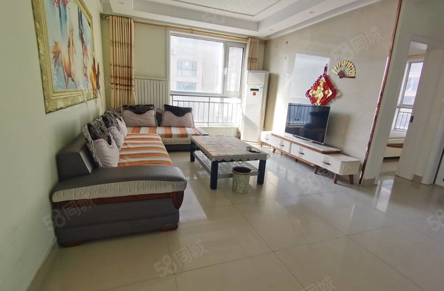 东昌湖边，华悦金钻精装边户