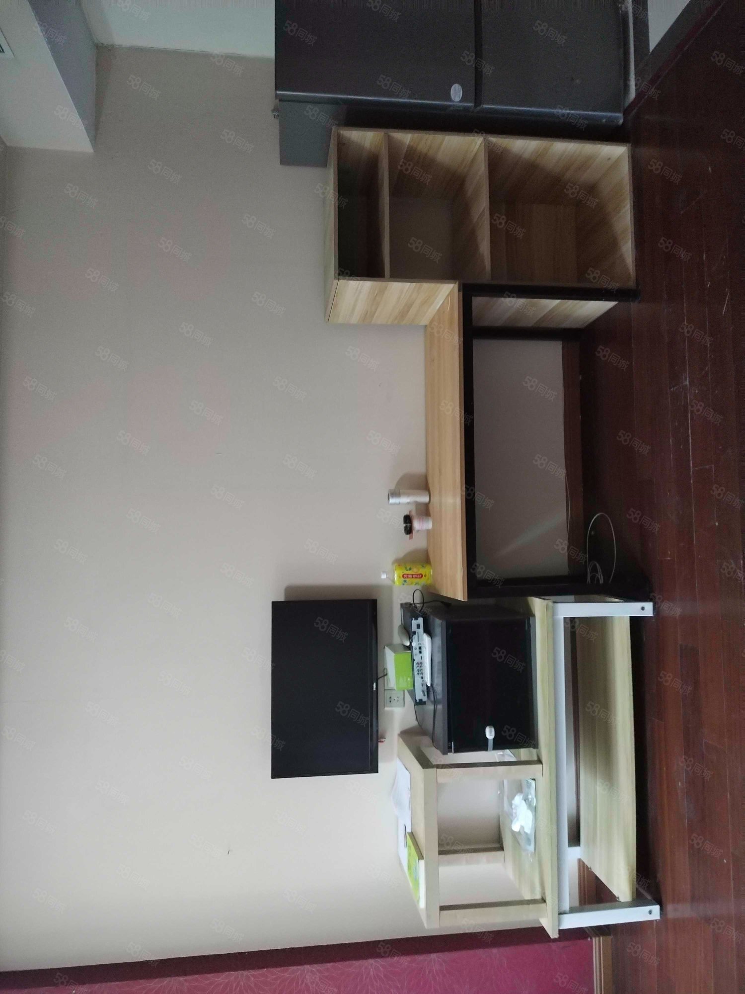 前門前小區(qū)1室1廳1衛(wèi)48.1㎡東南558萬