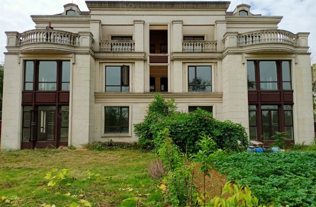 保利大盘保利拉菲庄园独栋别墅出售