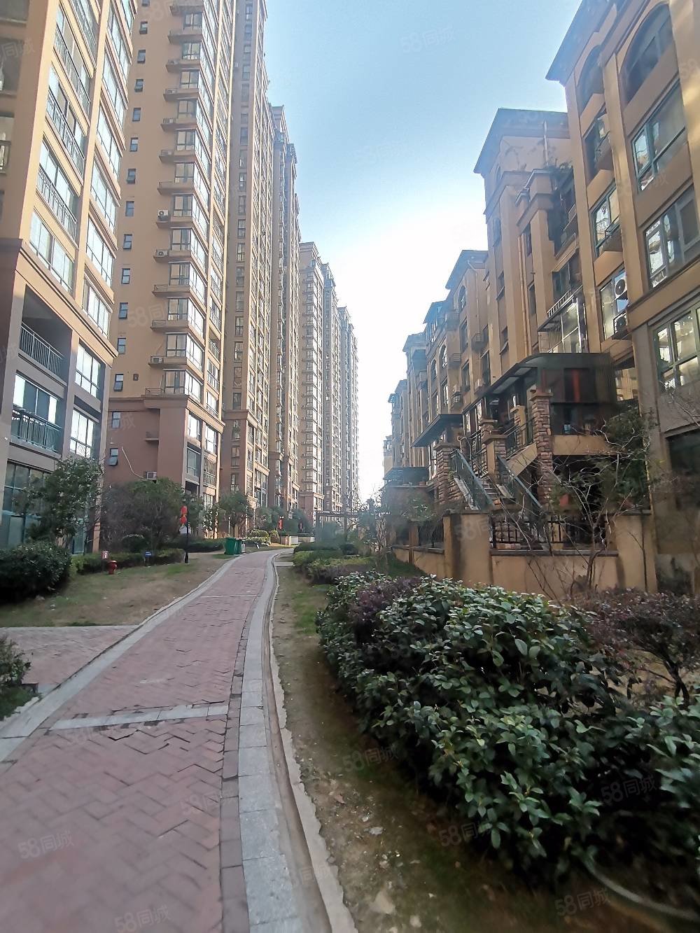 中间位置.亏本20万急售,宏宇新城剑桥名门-怀化58同城