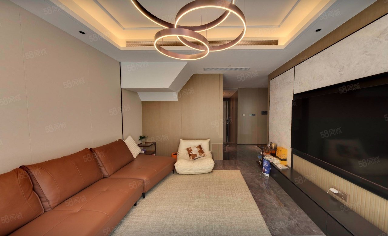 中海天鉆4室2廳3衛(wèi)165.46㎡南北890萬