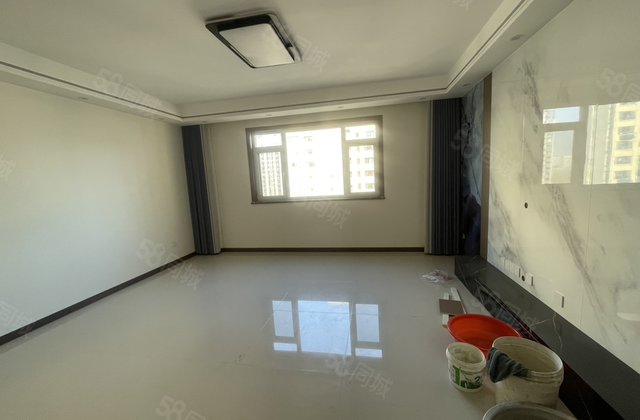 民生凤凰城4号院 南北通透 精装修紧邻一号广场，民生  ，