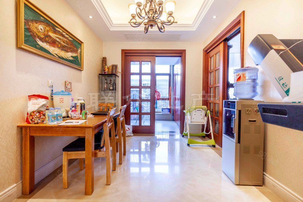 興創(chuàng)屹墅2室2廳2衛(wèi)147.73㎡南北1100萬(wàn)