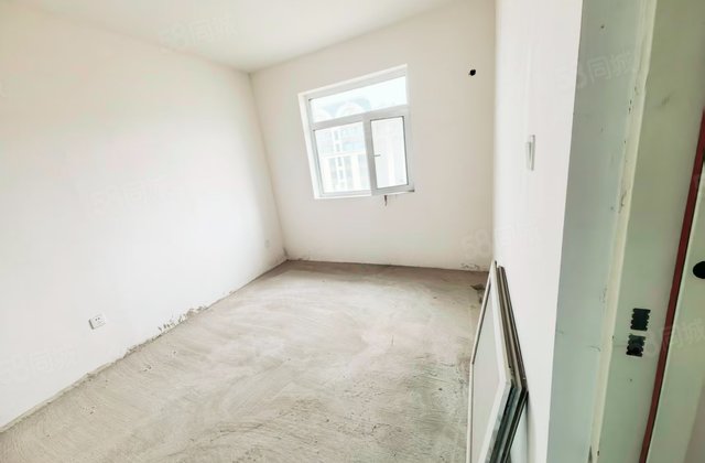 凤城凯旋公馆3室1厅108㎡80万二手房图片