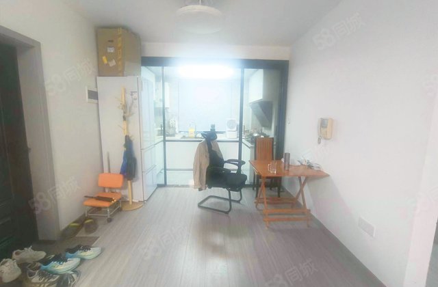 凤凰城凤鸣苑2室2厅95㎡200万二手房图片