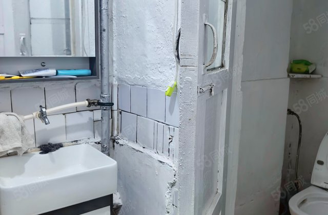江畔路92号小区2室0厅35.1㎡13万二手房图片