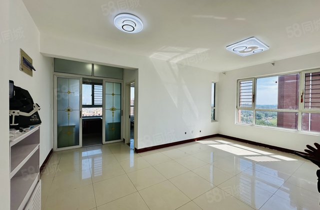 新城邦南区电梯房 东边户 嘉明实验双语万豪香格里水岸新城