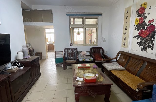 兴华路！东昌中学！兴华路  ！正规三室！2001年房龄！