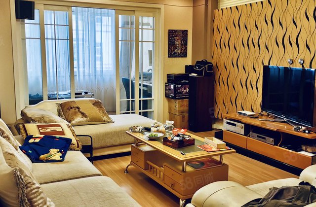 中国人民银行阿坝州中心支行宿舍区3室2厅145.68㎡115万二手房图片