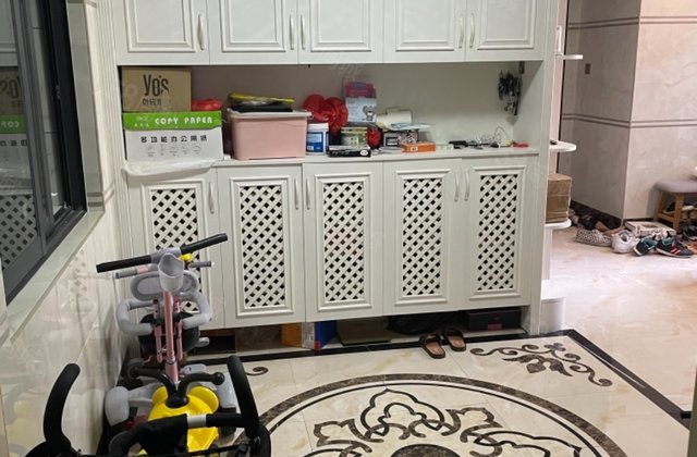 飞鹏星荟湾4室2厅197.12㎡128万二手房图片