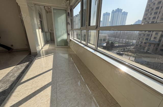 区政府，县医院，孟达国际新城，四室两卫车储，奥森小一