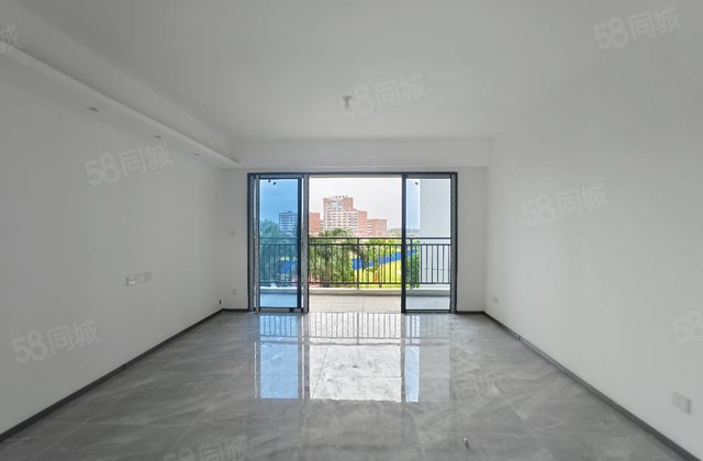 碧桂园凤凰城学府里东区5室2厅140㎡41.5万二手房图片