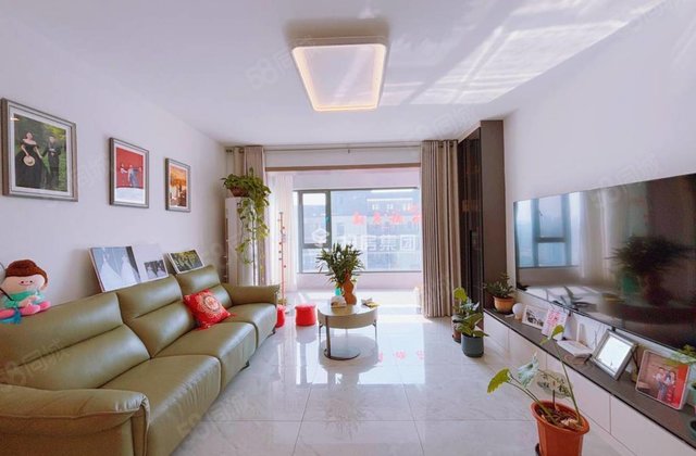 万达南江山印！双卫带车位储藏室！次新房精装修！大三室