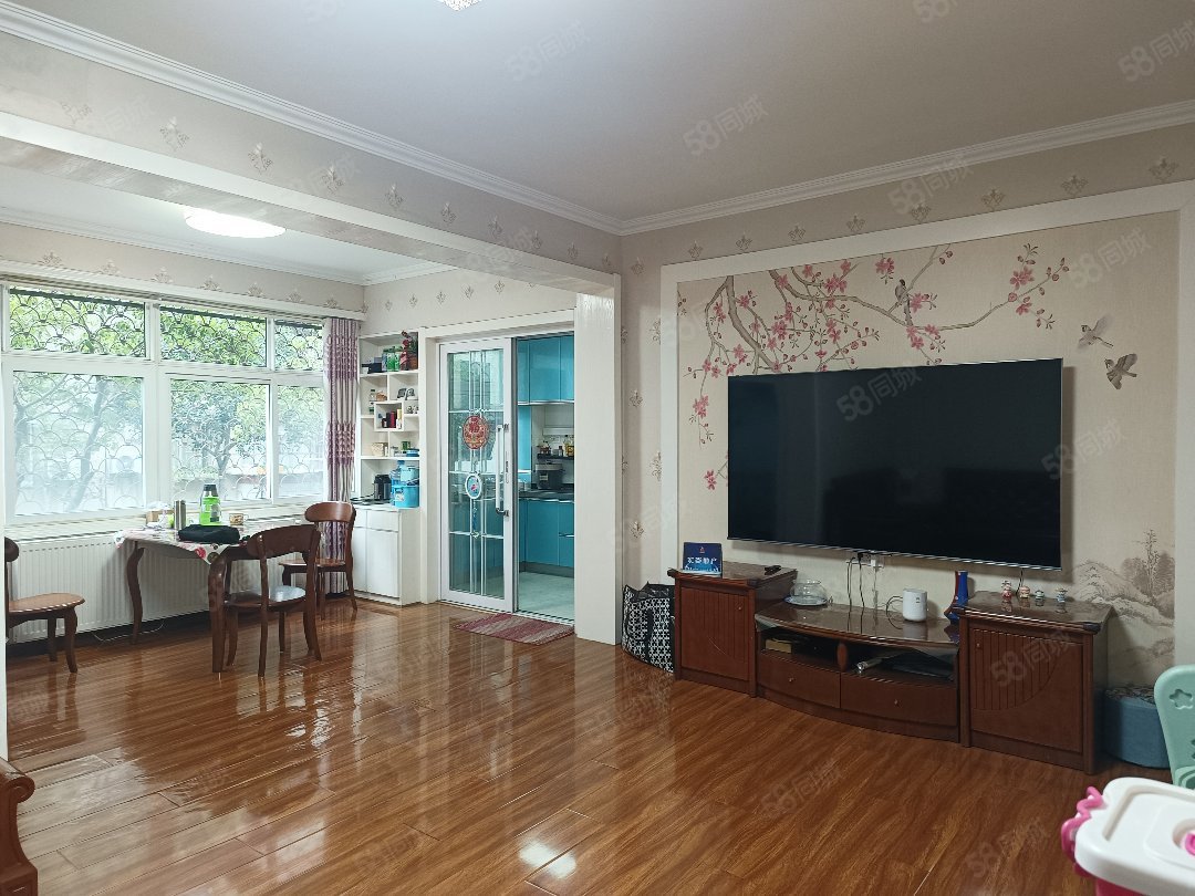 铁兵花园3室2厅1卫95㎡南北48万