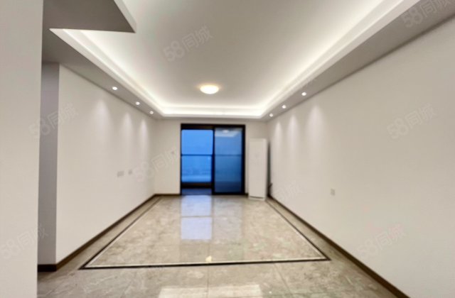 龙湖春江郦城3室2厅113.52㎡164.8万二手房图片