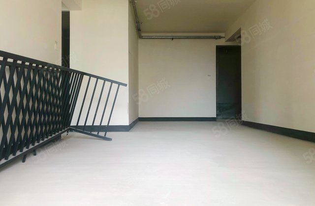 华润凤凰城3室2厅94㎡96万二手房图片