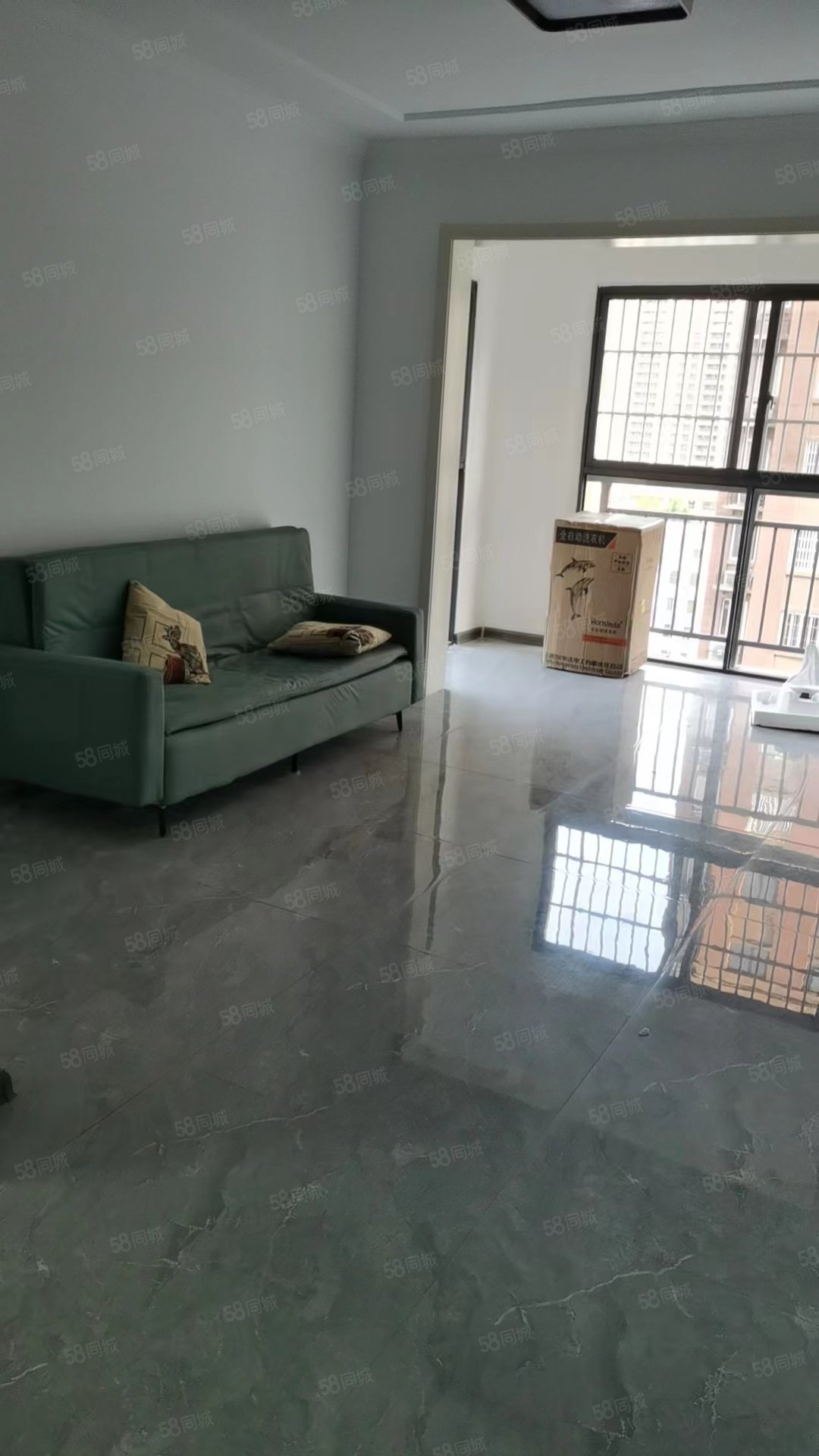 建投南湖春城2室2厅1卫90.4㎡北48万