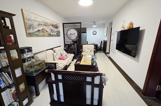 刚需婚房 文轩 华建壹号官邸 温馨正三室 免大税 中间楼层