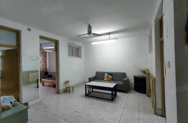 文轩本部 外国语 八中 老一 供电公司第四家属院 停车方便