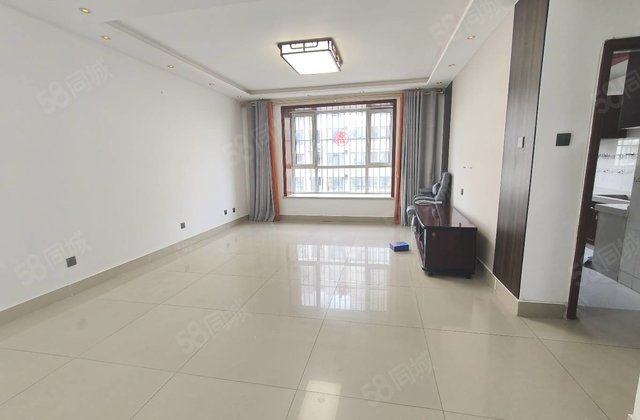 水城华府电梯洋房105万  126平双卫