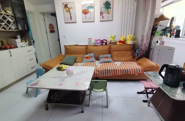 ，湖北小区中层精装修拎包入住，免