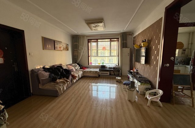 看房方便 翡翠城 高楼层视野好 正南朝向 低密宜居 诚心出售