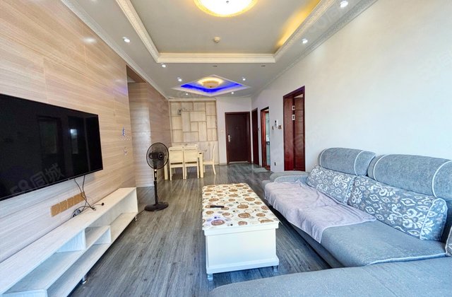 汇融广场B区3室2厅82.81㎡96万二手房图片