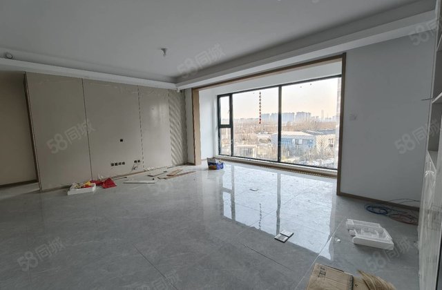 大唐芙蓉郡3室2厅132㎡115万二手房图片