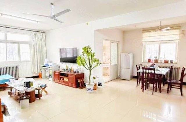 火车站 柳泉花园 一楼 3室朝阳 带双阳台 143平80来万