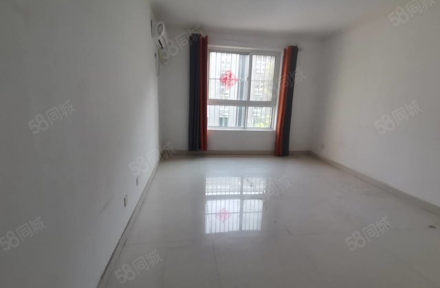 东昌湖边腾龙广场西邻三室六层电梯洋房名人苑三期