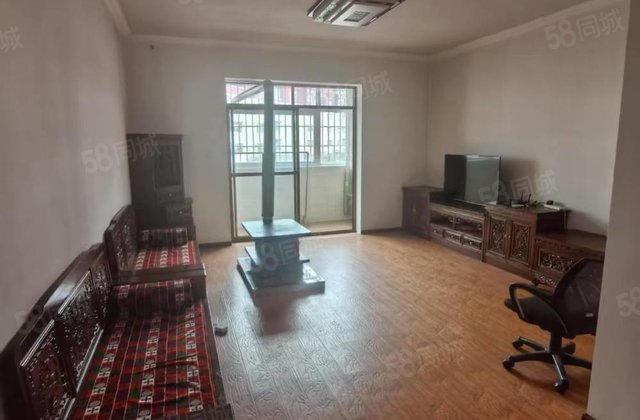诚远家园小区3室2厅130㎡72万二手房图片