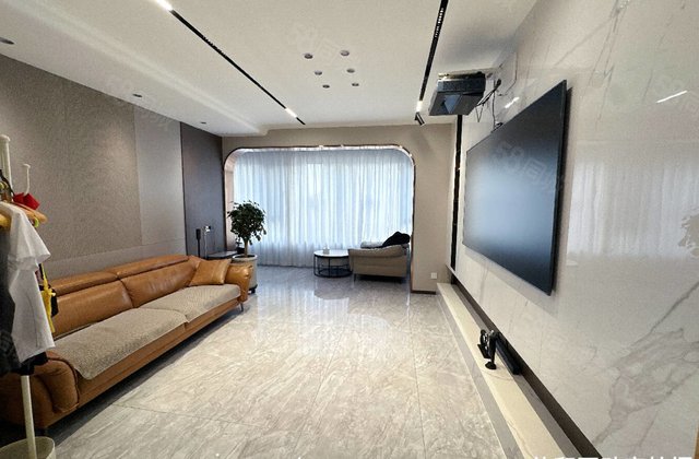 泰发祥中梁首府4室2厅138㎡245万二手房图片