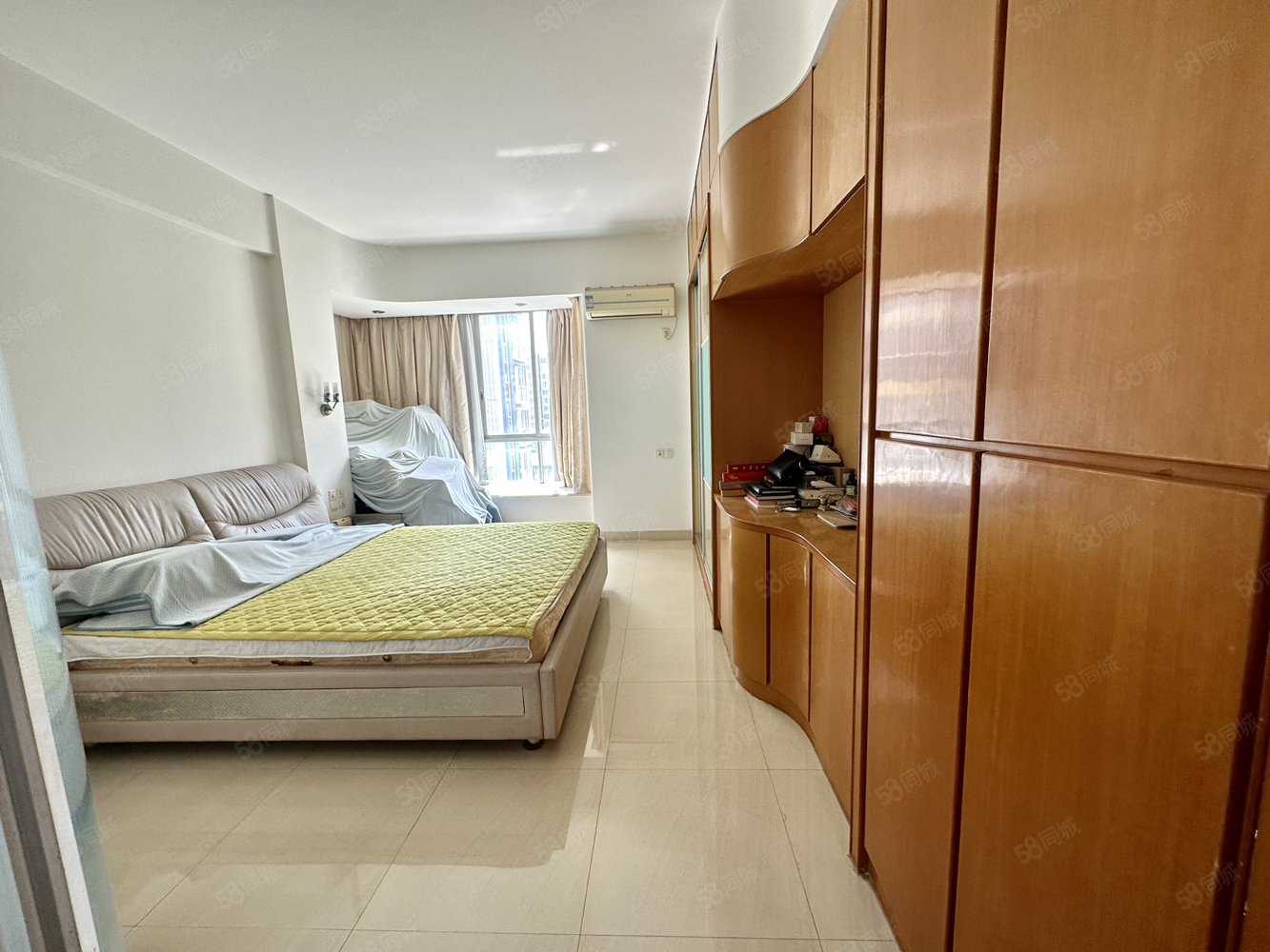 御景湾4室2厅2卫158.7㎡南北133万