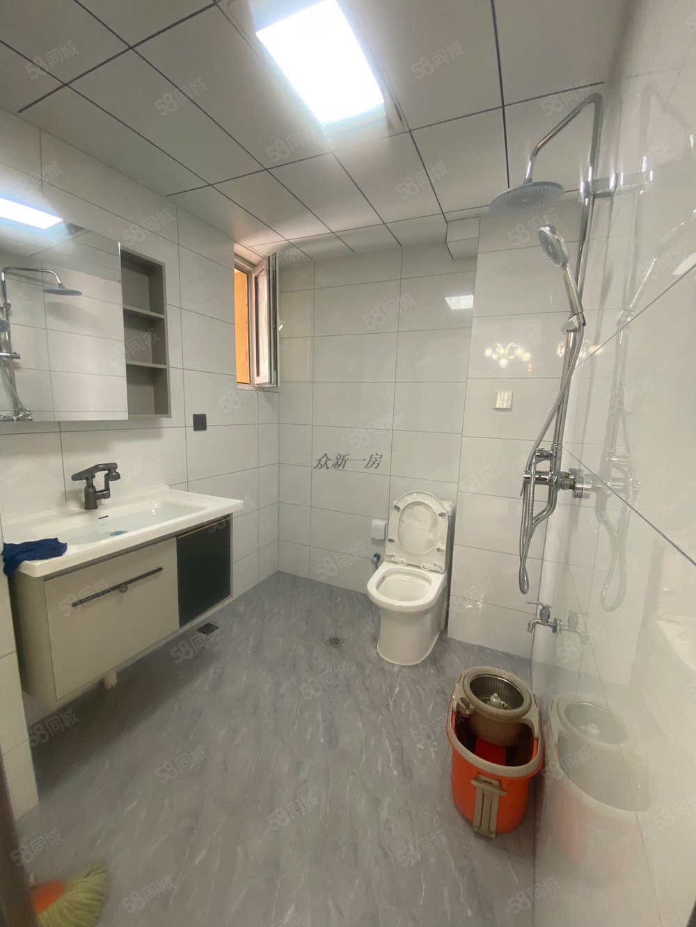 青湖铭城2室2厅1卫92.25㎡南北34万