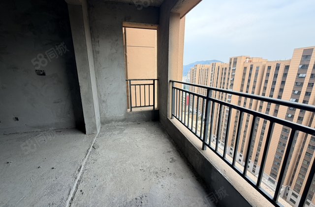 唐家湾3室2厅138㎡36万二手房图片
