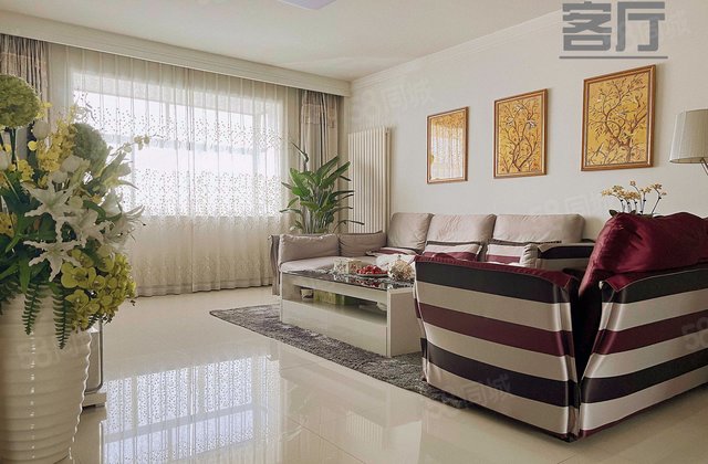 阳光花园(沂南)3室2厅146㎡49万二手房图片