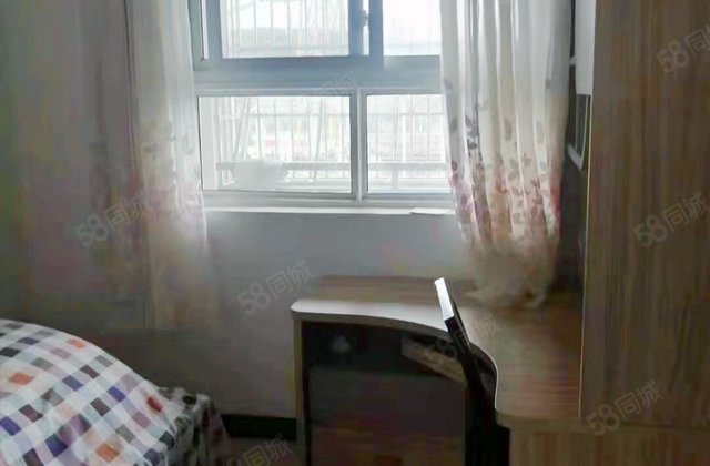 梧桐大院3室2厅90.11㎡27万二手房图片