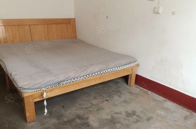 电业局三院孝心一楼带院紧邻文轩一中外国语