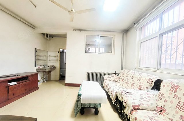 金城小区(北区)4室3厅178㎡100万二手房图片