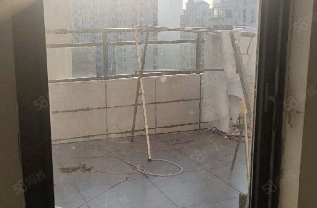 金地月伴湾5室2厅117㎡42万二手房图片