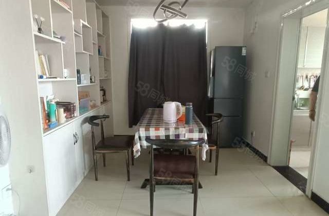 业主急售 孟达国际新城A4区 18层带阁楼带车位储藏室