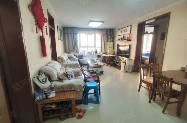 出售星光水晶城   三楼 户型很好 价格不高