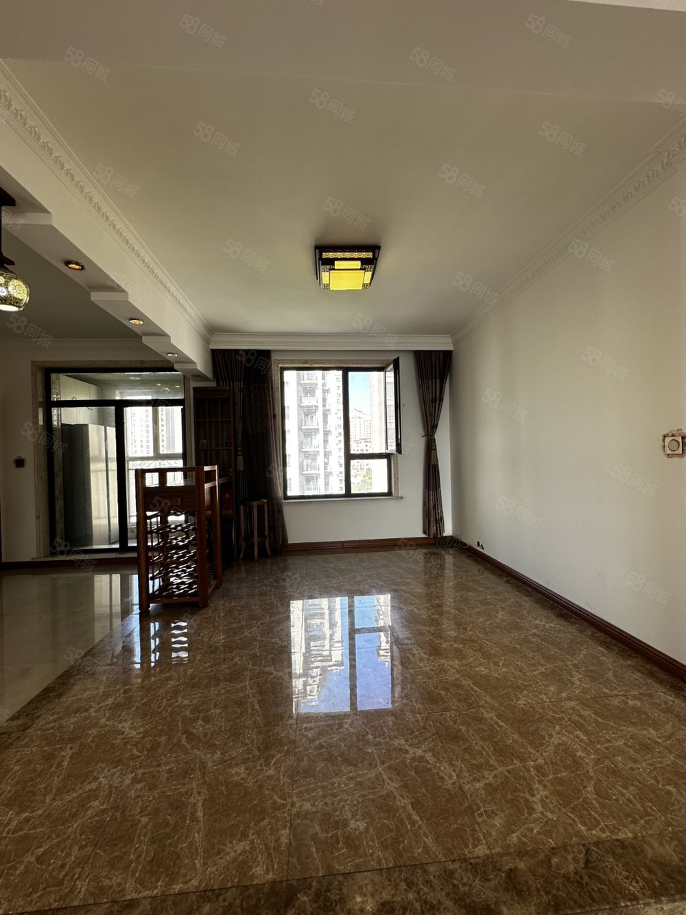 山语城3室2厅1卫122㎡南北68.8万