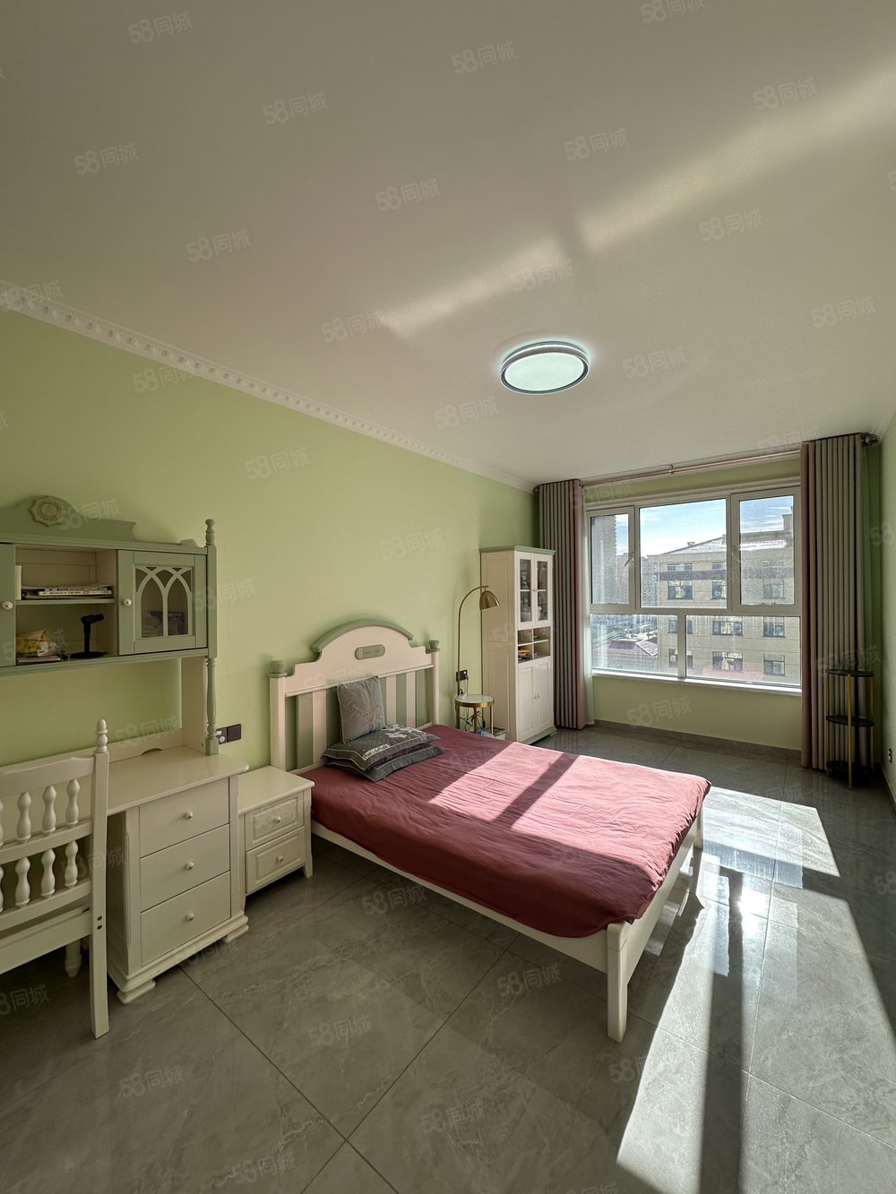 康裕新苑3室2厅2卫160㎡南北127万