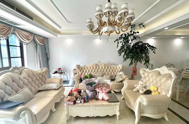 世纪城揽月苑3室2厅194.69㎡129万二手房图片