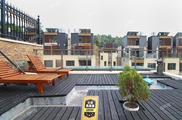 振业天峦双屏别墅,全新毛坯,实用面积900多平,自带大花园.